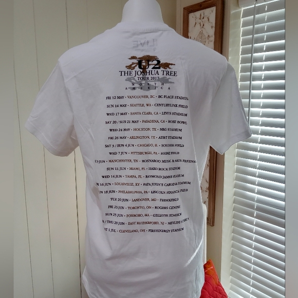 U2 Tour White Graphic T-shirt Merch Joshua Tree Rock Band Unisex Sz Large - Picture 3 of 5